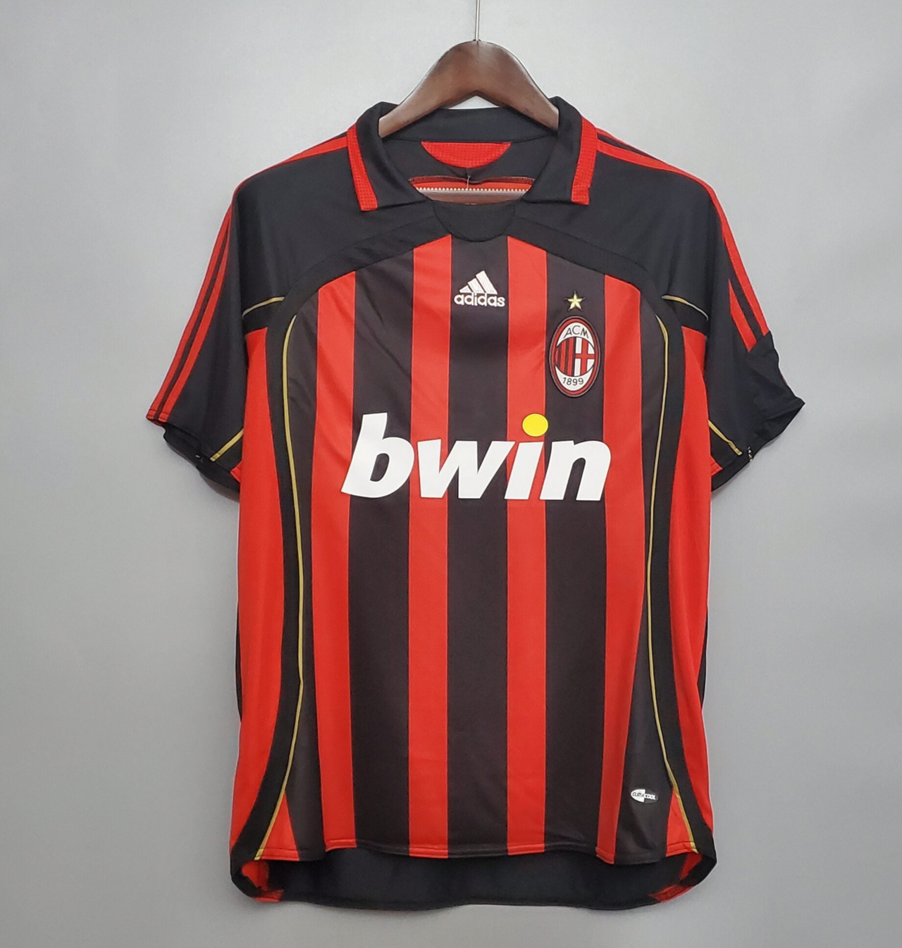 KAKA #22 AC Milan 2006/2007 Home  vintage short slave jersey.